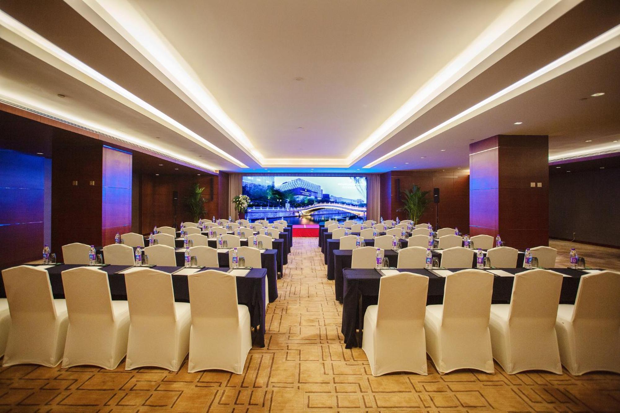 Intercontinental Jinan City Center By Ihg Zewnętrze zdjęcie