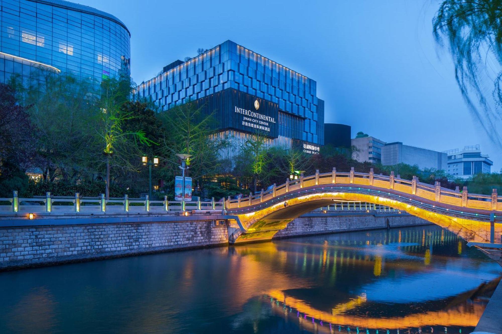 Intercontinental Jinan City Center By Ihg Zewnętrze zdjęcie